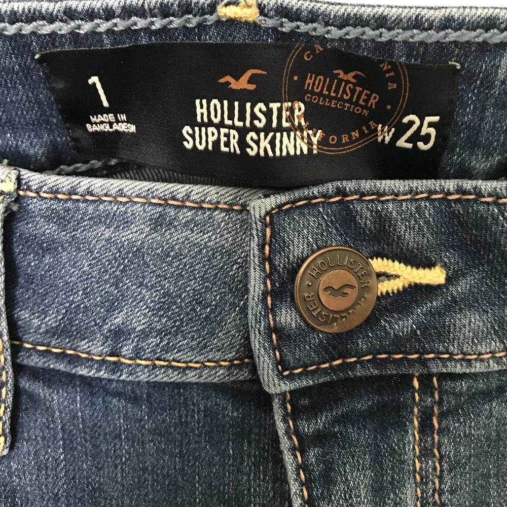 Light wash jeans 1